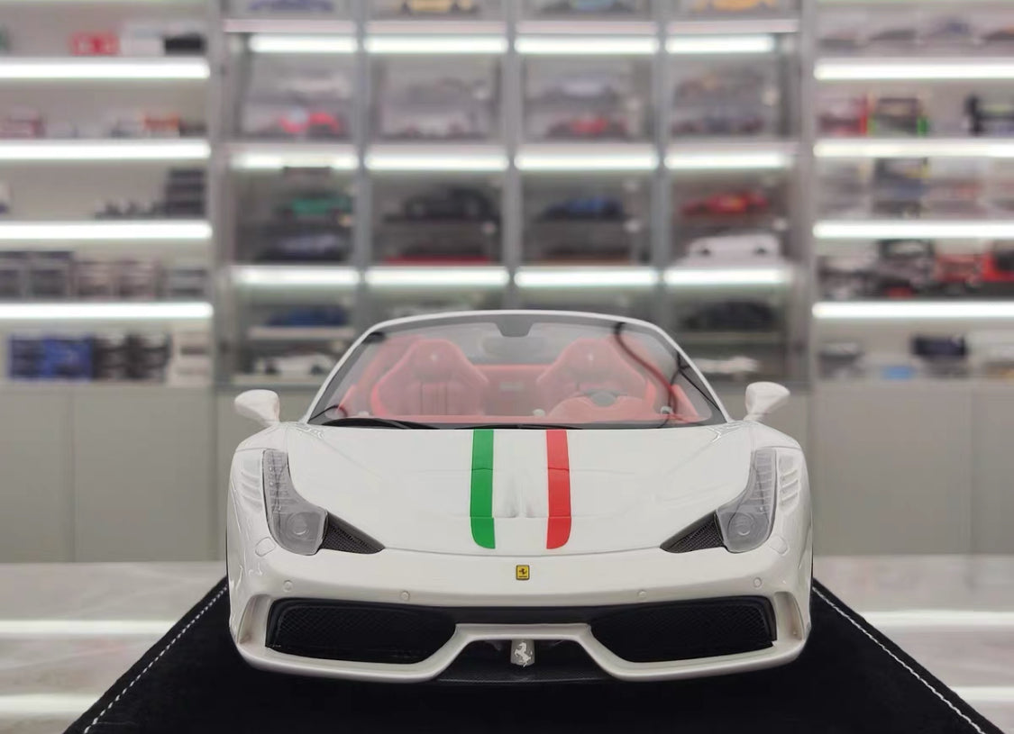 HH 1/18 Ferrari 458 Speciale Aperta Resin Model – Pearl White – HH335