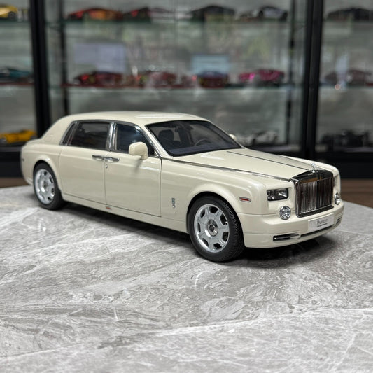 Kyosho Rolls-Royce Phantom 1:18 Alloy Model image 2