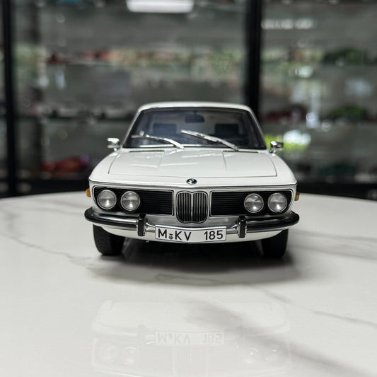 AUTOart BMW 3.0 CSi 1:18 Alloy Model image 2