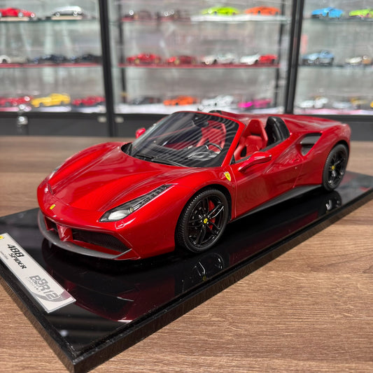 BBR Ferrari 488 1:12 Resin Model image 2