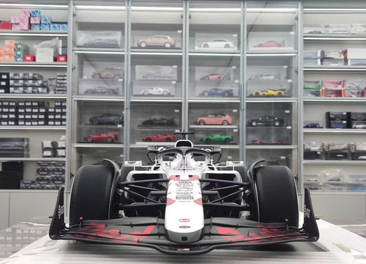 Spark 1/8 Red Bull Racing RB21 No.1 Japanese GP Winner 2025 Max Verstappen 08SP295