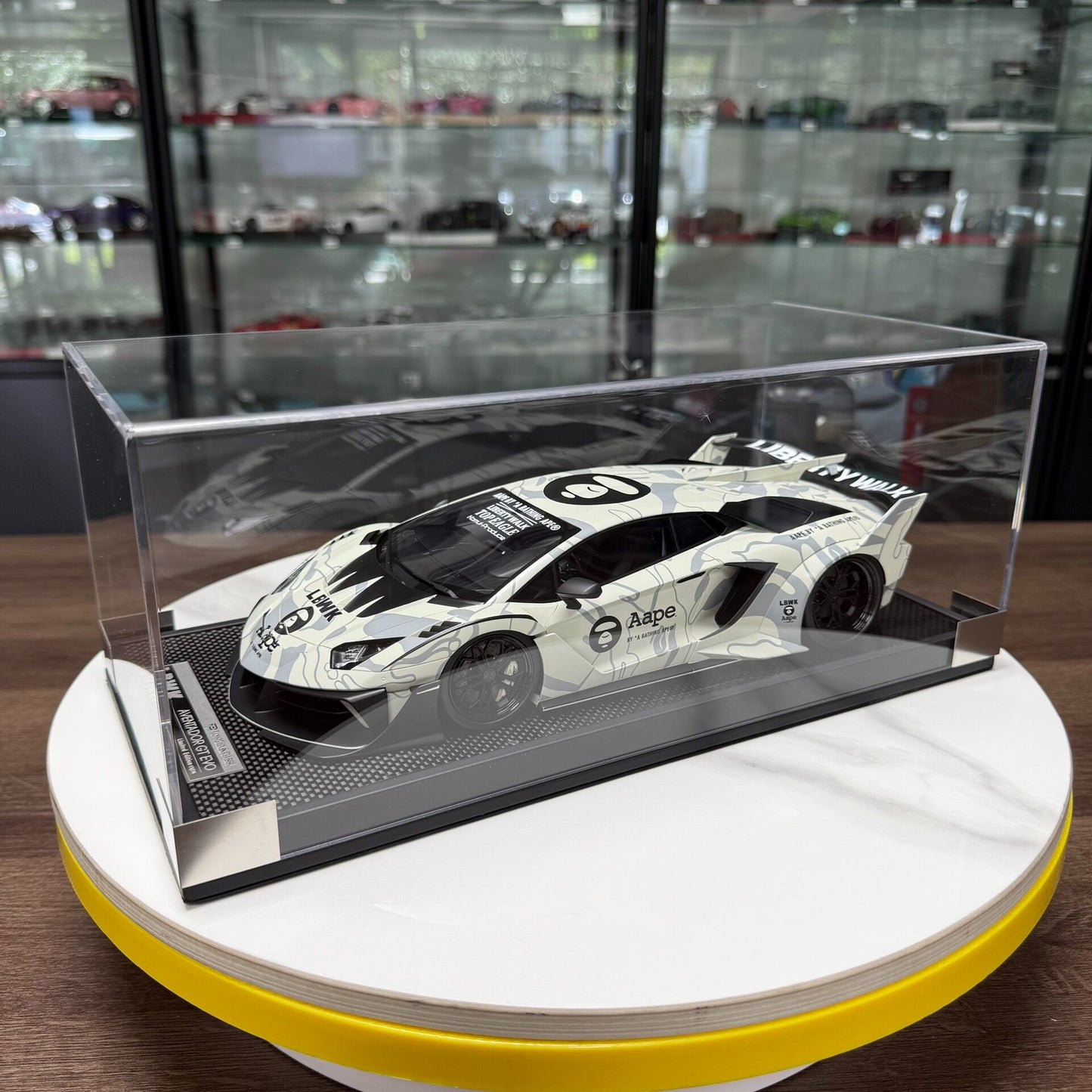 Liberty Walk Lamborghini Aventador EVO GT 1:18 Resin Model image 8