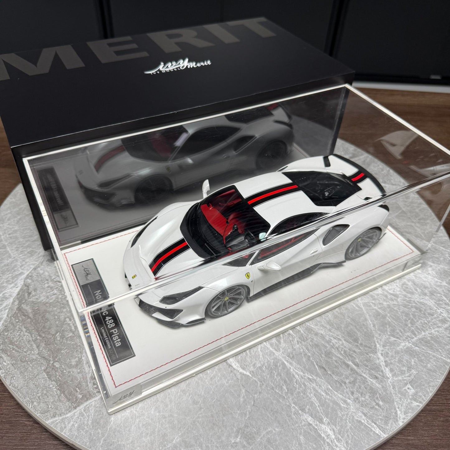 IVY Model Ferrari 488 Pista 1:18 Resin Model image 9