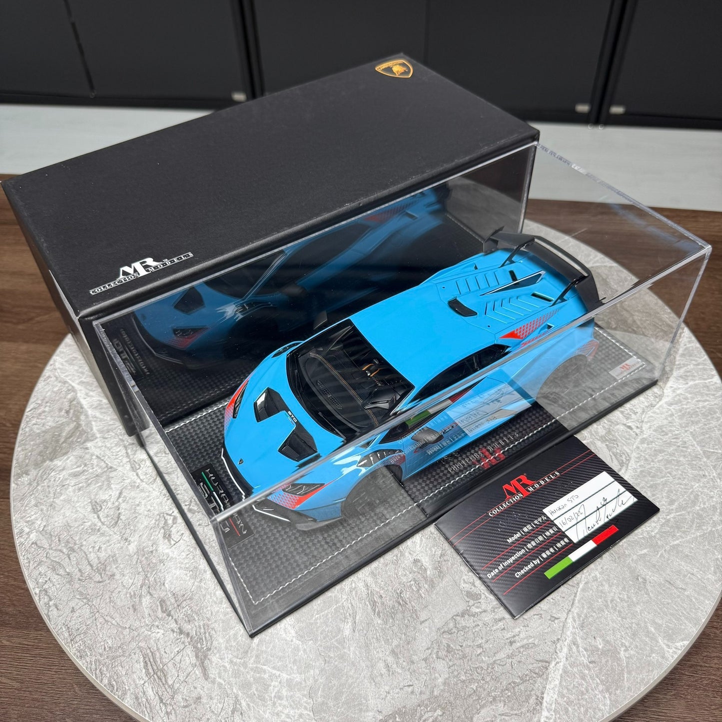 MR Lamborghini 1:18 Resin Model image 9