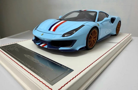 DM Model 1/18 Ferrari 488 Pista Fully Open Resin Light Blue No.03