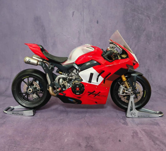 1/6 Ducati V4R Civilian Racing Version Motorcycle Resin Model | 310+ Parts | Red/White | Pre-order Only