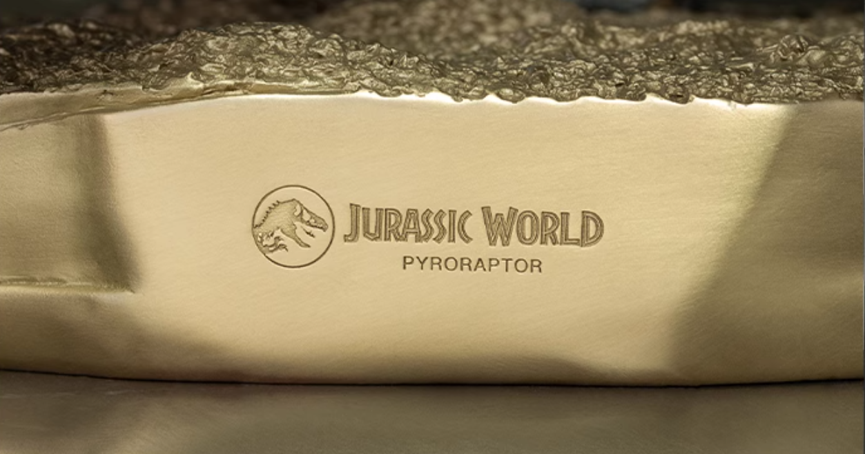 TONGSHIFU Pyroraptor Statue Jurassic World Brass Model Limited x999 (4.2kg)