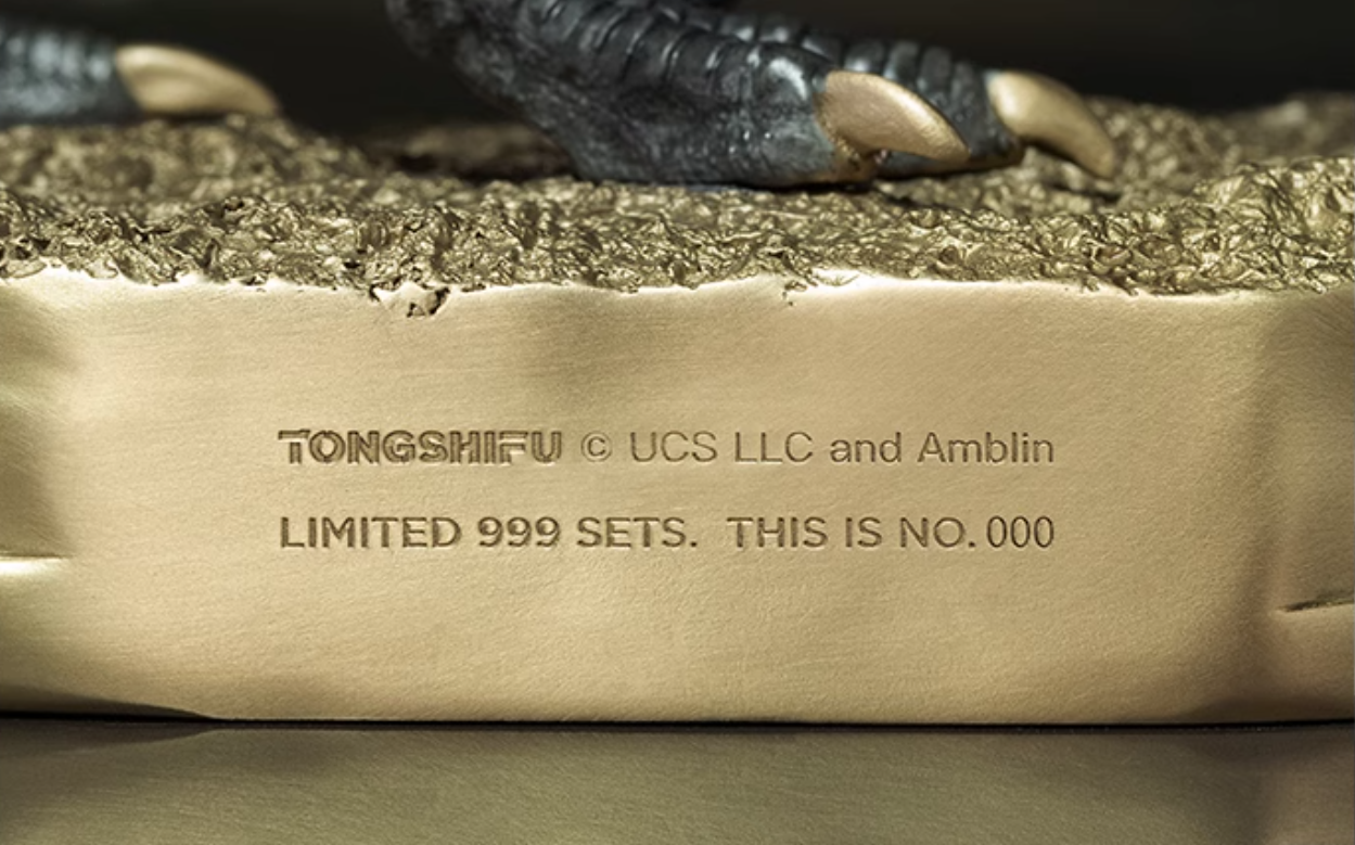 TONGSHIFU Pyroraptor Statue Jurassic World Brass Model Limited x999 (4.2kg)