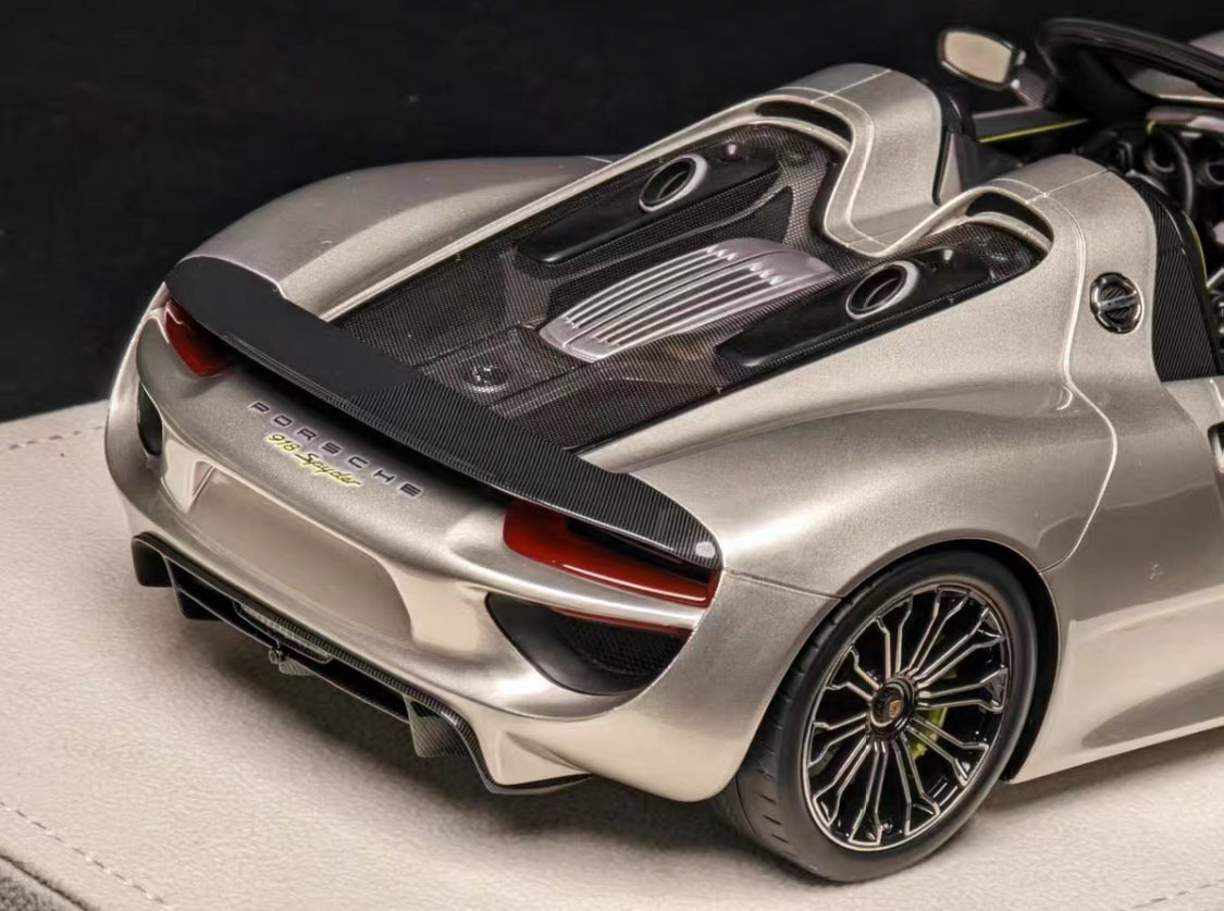 Make Up 1/18 Porsche 918 Spyder GD Custom Edition EML045GD – Limited 30 pcs