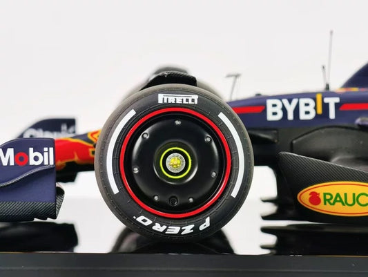 Amalgam 1/18 Red Bull Racing RB19 #1 Resin Formula 1 Model