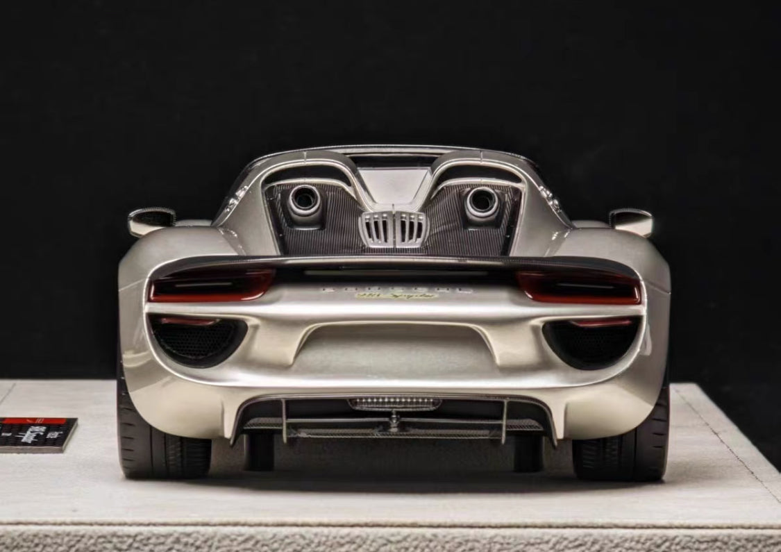 Make Up 1/18 Porsche 918 Spyder GD Custom Edition EML045GD – Limited 30 pcs
