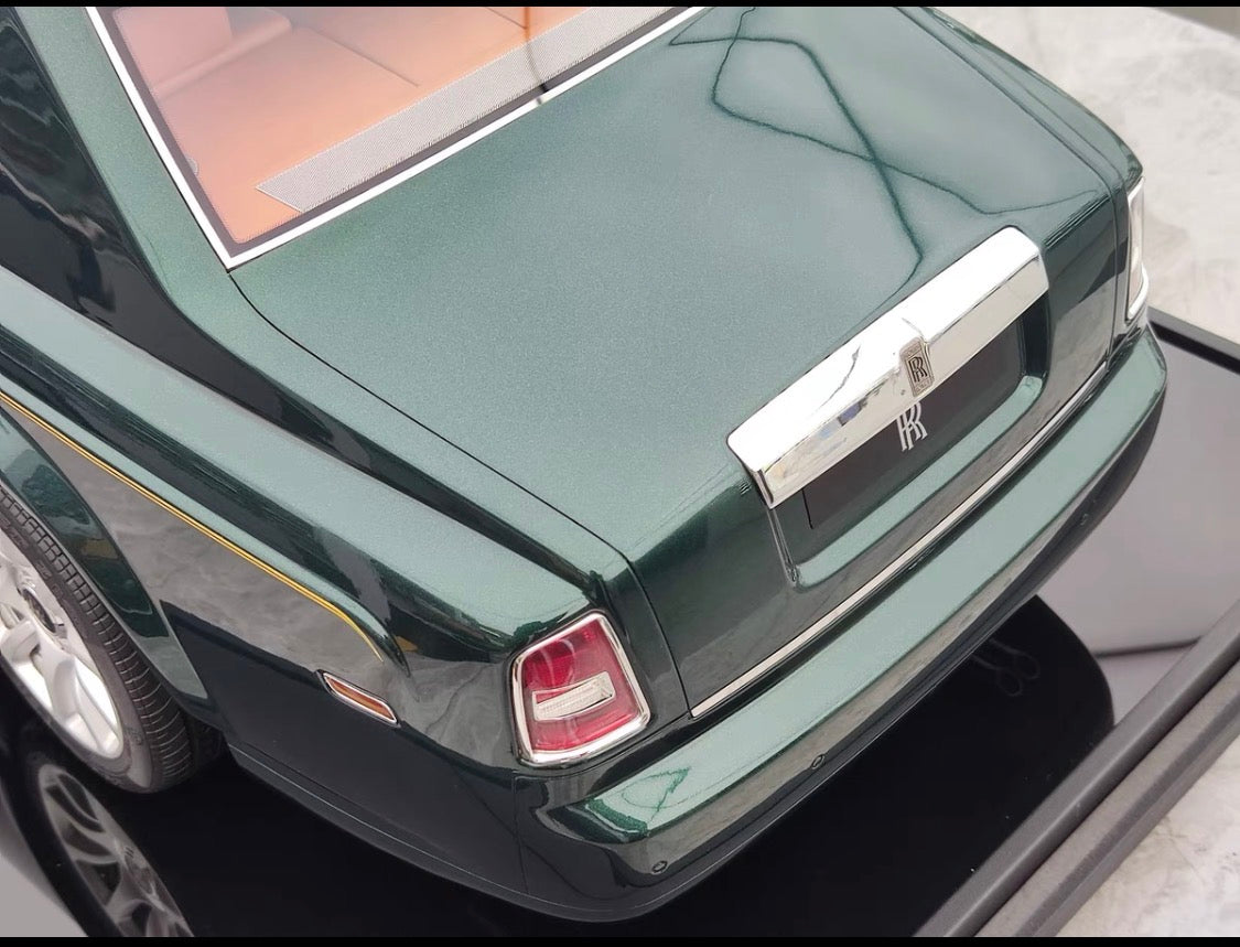 ZP 1/8 Rolls-Royce Phantom VII Green Limited Edition ZP106