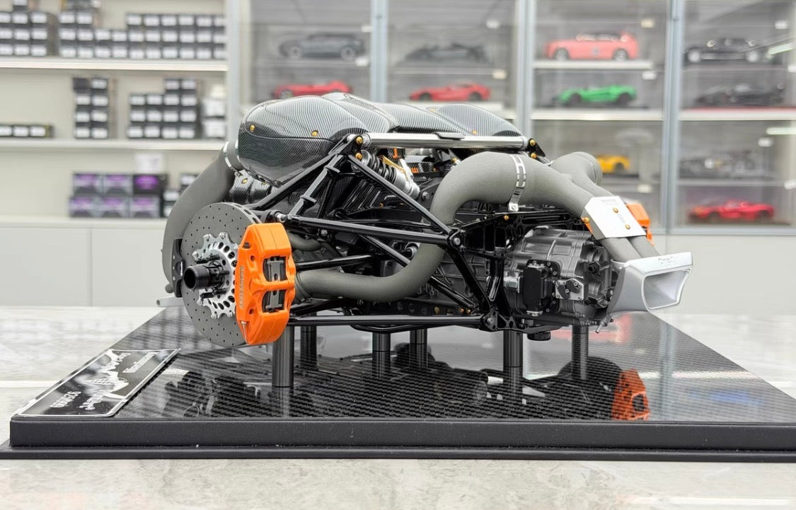 FA 1/6 Koenigsegg One:1 Engine Scale Model