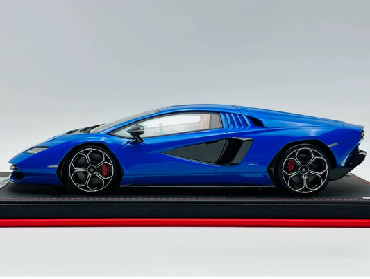 MR 1/18 Lamborghini Countach LPI 800-4 Blue Resin Model