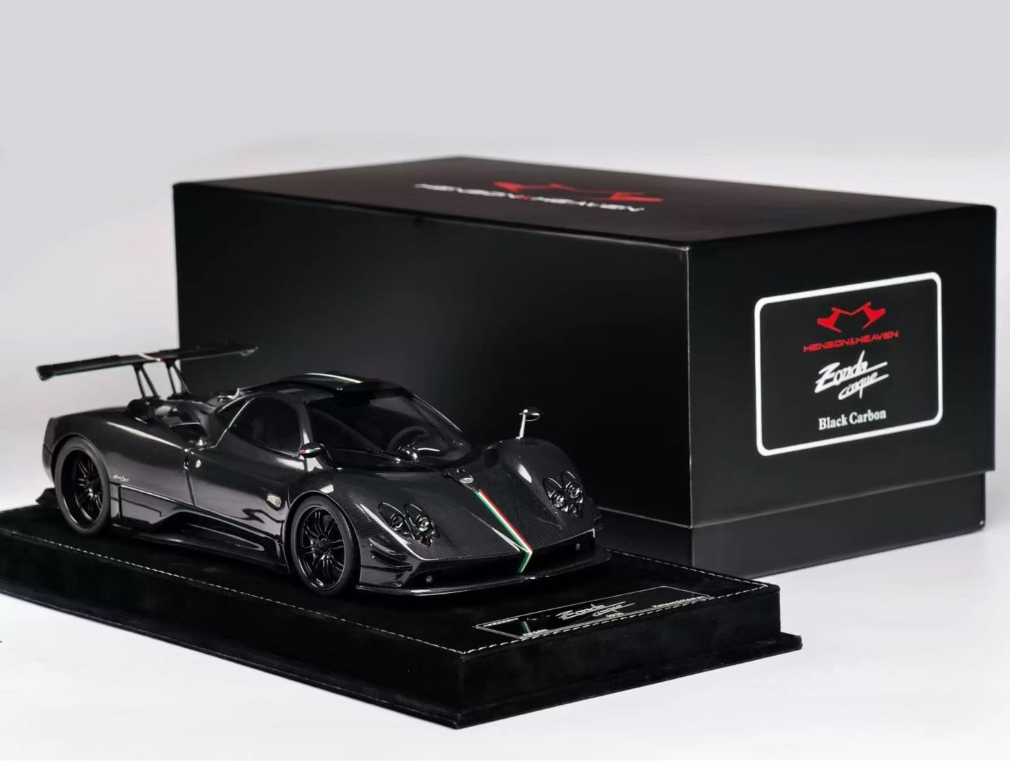 HH Model 1/18 Pagani Zonda Cinque Full Carbon Black Resin Model