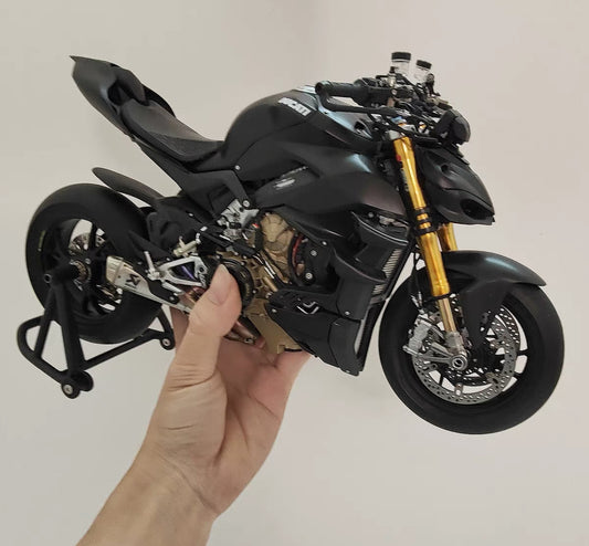 1/6 Ducati Streetfighter Resin Motorcycle Model – Pre-order Only