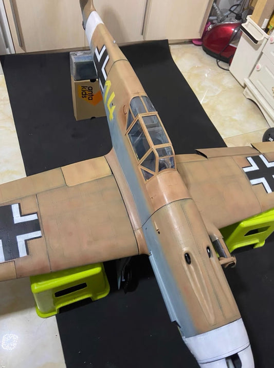 Pre-Order BF-109G-6 1/6 Scale Museum Display Cockpit Scene Hartmann / Galland Tribute Edition
