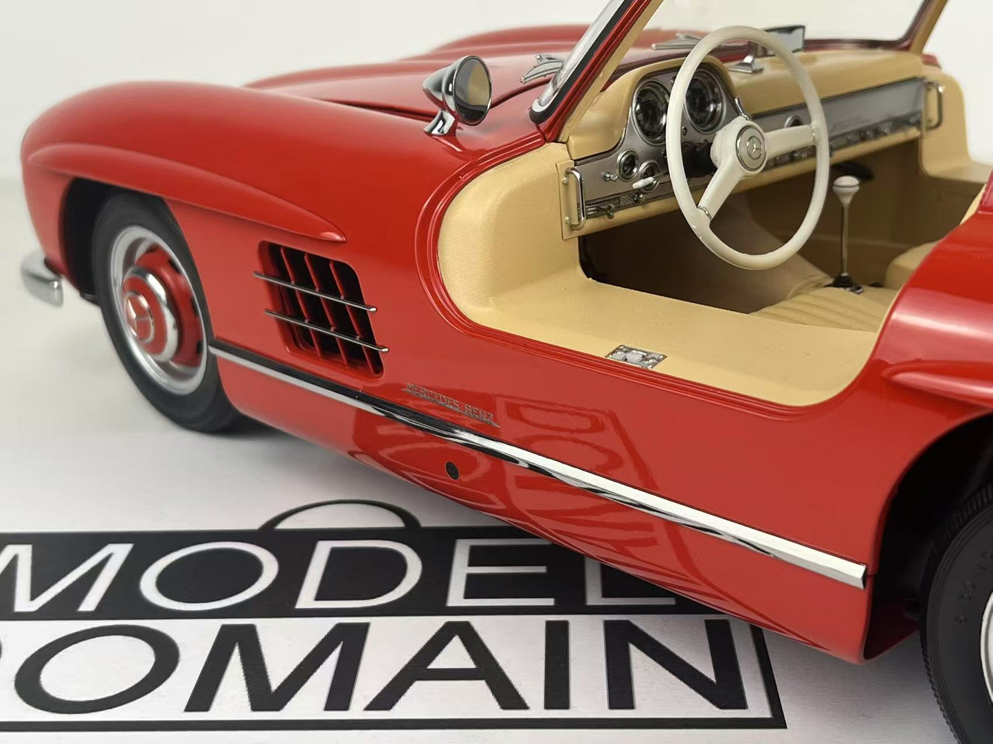Ixo 1/8 Mercedes-Benz 300 SL Gullwing – Fully Assembled Pro-Built Model Car
