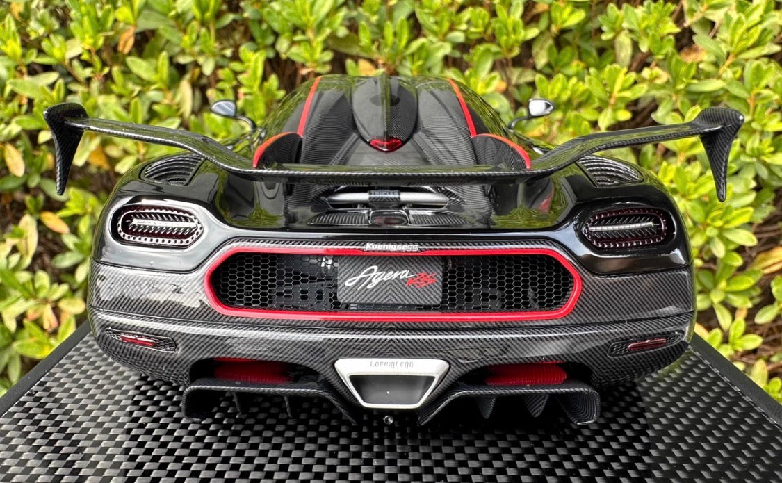 VMB Koenigsegg Agera RSR Black Carbon 1/18 Resin Model