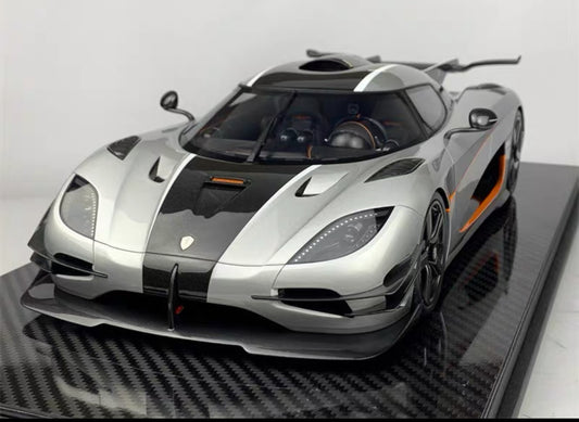 Frontiart 1/8 Koenigsegg Agera One:1 Silver Hypercar Model – Fully Handcrafted