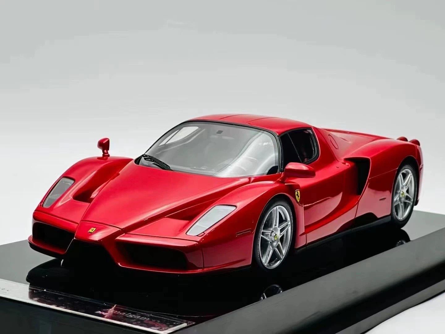 Amalgam 1/18 Ferrari Enzo Resin Model