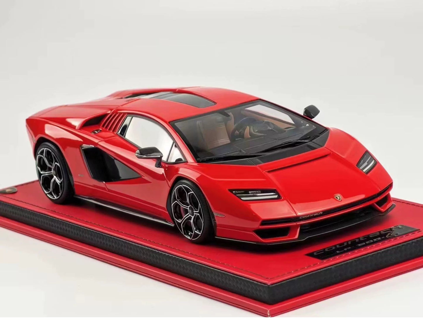 MR 1/18 Lamborghini Countach LPI 800-4 Red Resin Model