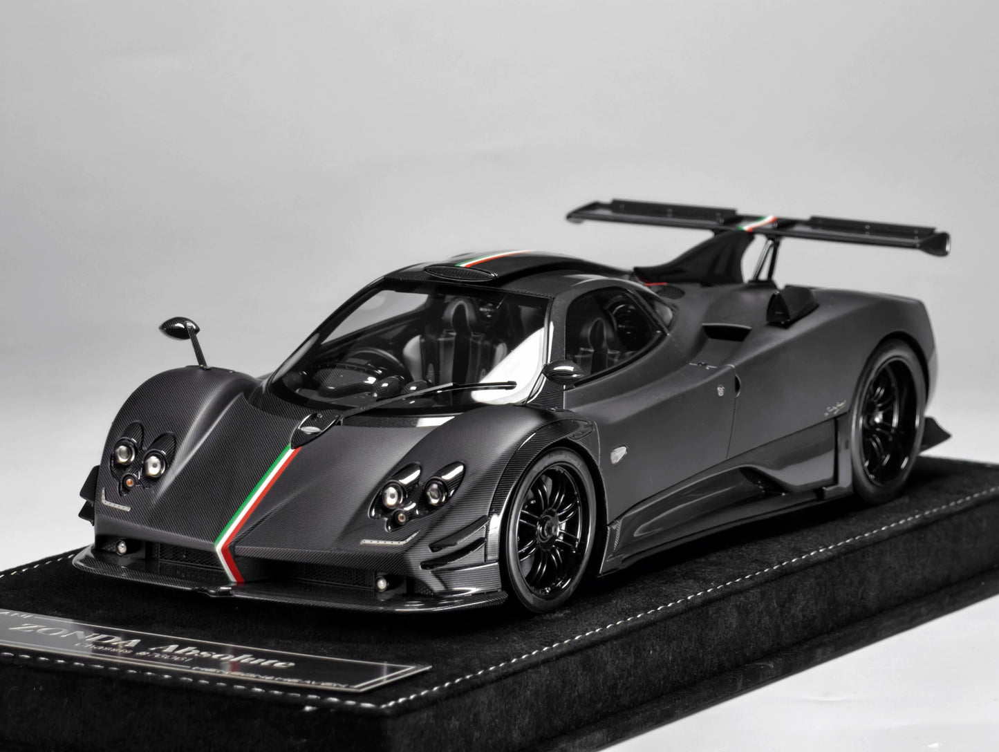 HH Model 1/18 Pagani Zonda Hardtop Special Edition Resin Model Matte Carbon Black