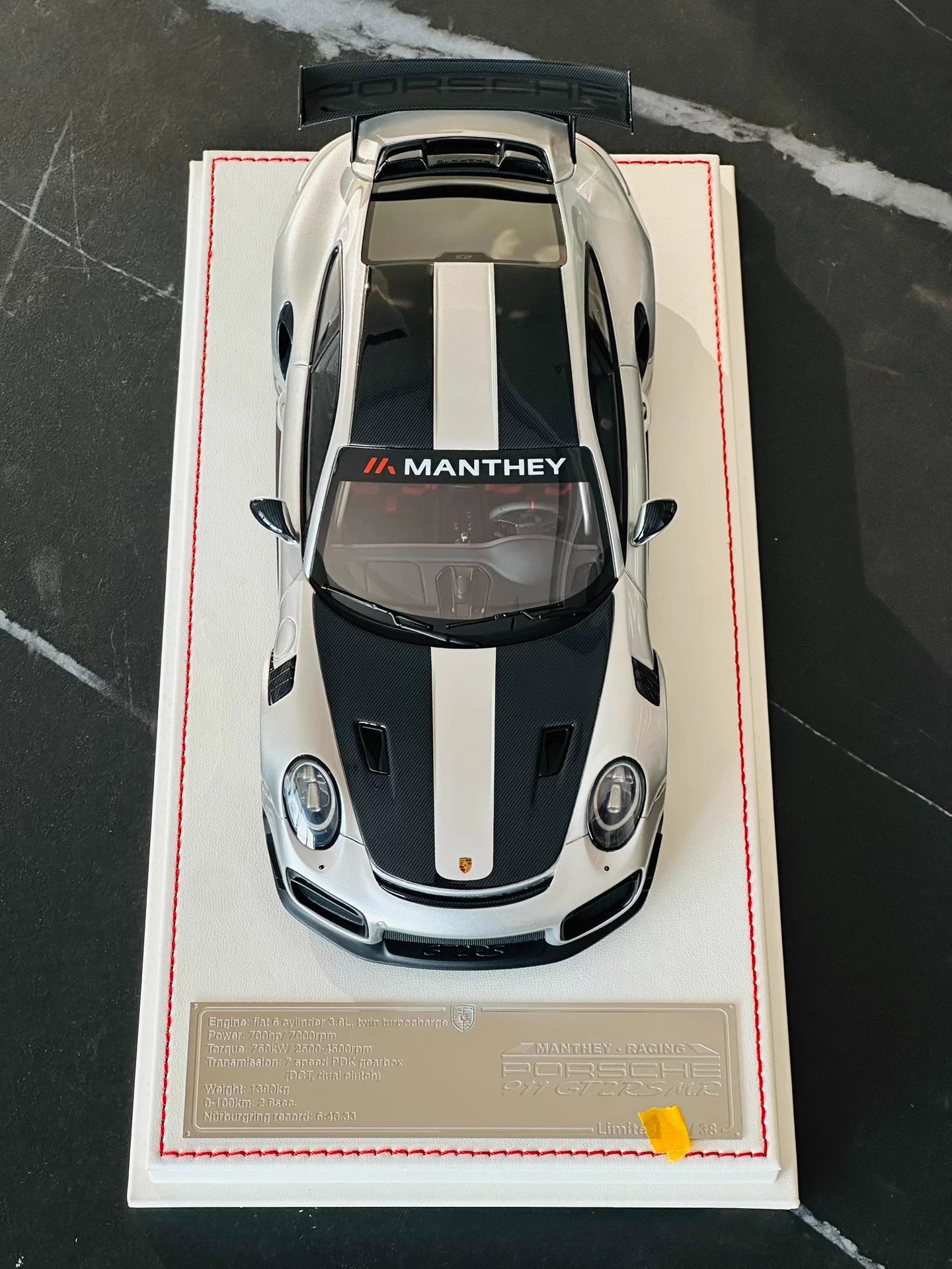 Davis & Giovanni 1/18 Porsche 911 GT2 RS MR 991 GT Silver Weissach Silver Wheels