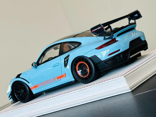 Davis & Giovanni 1/18 Porsche 911 GT2 RS MR 991 Gulf Blue Car No. 1 of 14