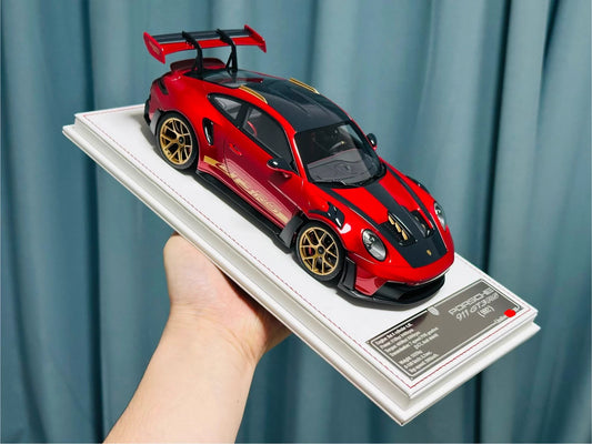 Davis & Giovanni 1/18 Porsche 911 GT3 RS 992.1 Magma Red Weissach Gold Wheels Limited 8 pcs