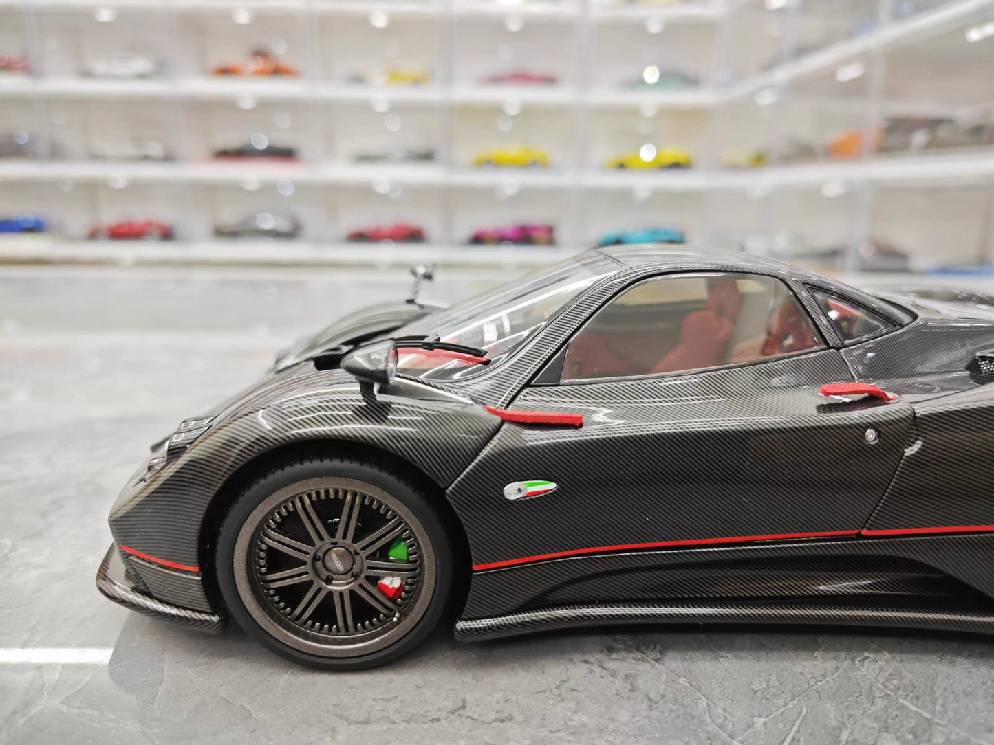 Almost Real 1/18 Pagani Zonda Cinque Exposed Carbon Diecast Model