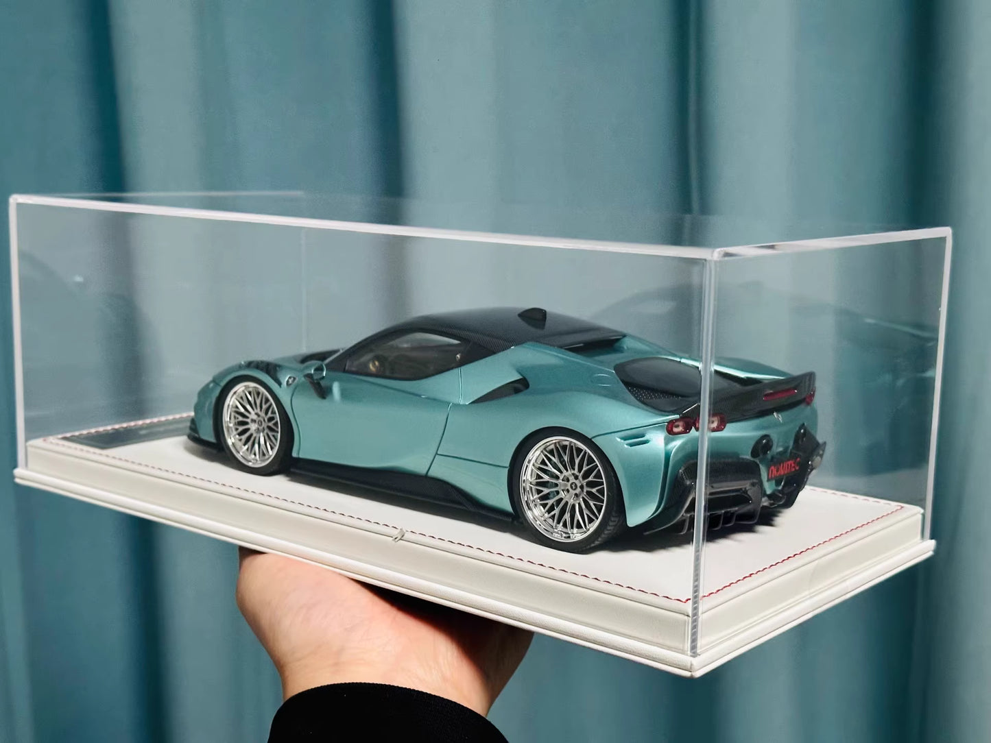 Davis & Giovanni 1/18 Ferrari SF90 Stradale Novitec Metallic Light Green | Limited 15