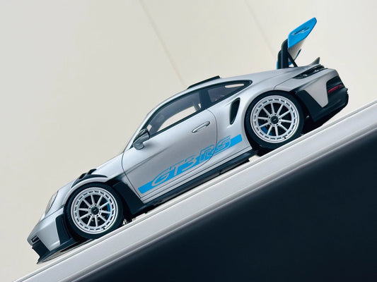 Davis & Giovanni 1/18 Porsche 911 GT3 RS 992.1 Matte GT Silver Blue Limited 12 pcs