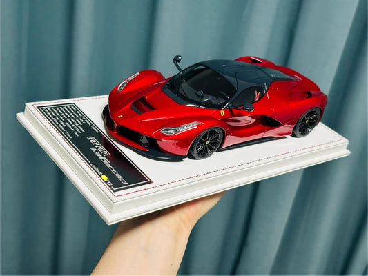 Davis & Giovanni 1/18 Ferrari LaFerrari (F150) Metallic Red Carbon Roof | Limited 12