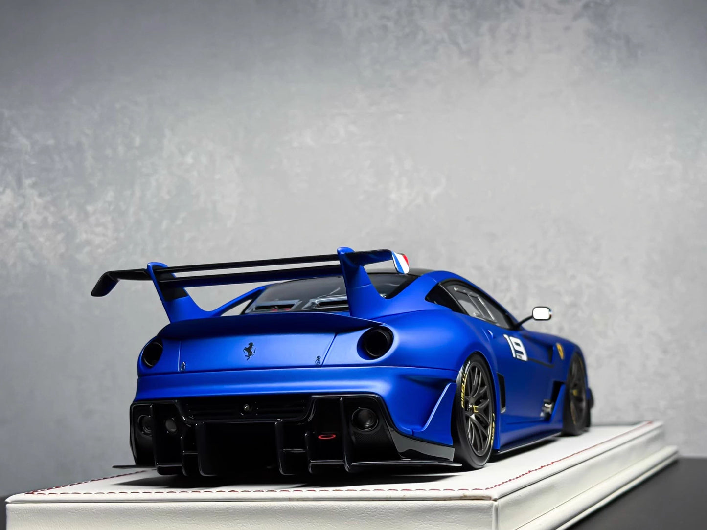 Davis & Giovanni 1/18 Ferrari 599XX Evo #19 Matte Silver Blue Resin Model Limited 10