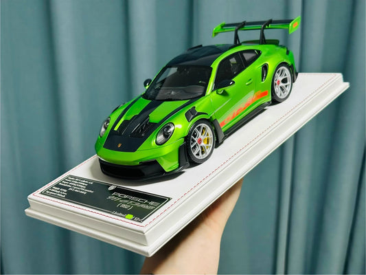 Davis & Giovanni 1/18 Porsche 911 GT3 RS 992.1 AW Green | Limited 12