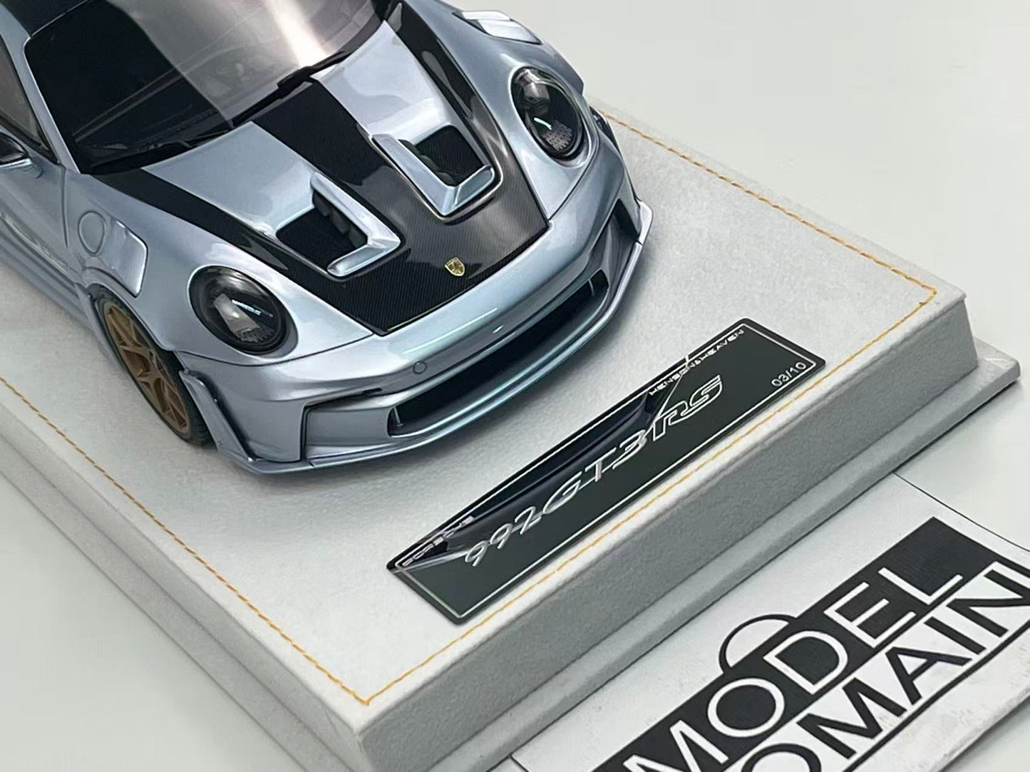 HH 1/18 Porsche 911 GT3 RS 992 Ice Blue Private Commission – Air Shipping
