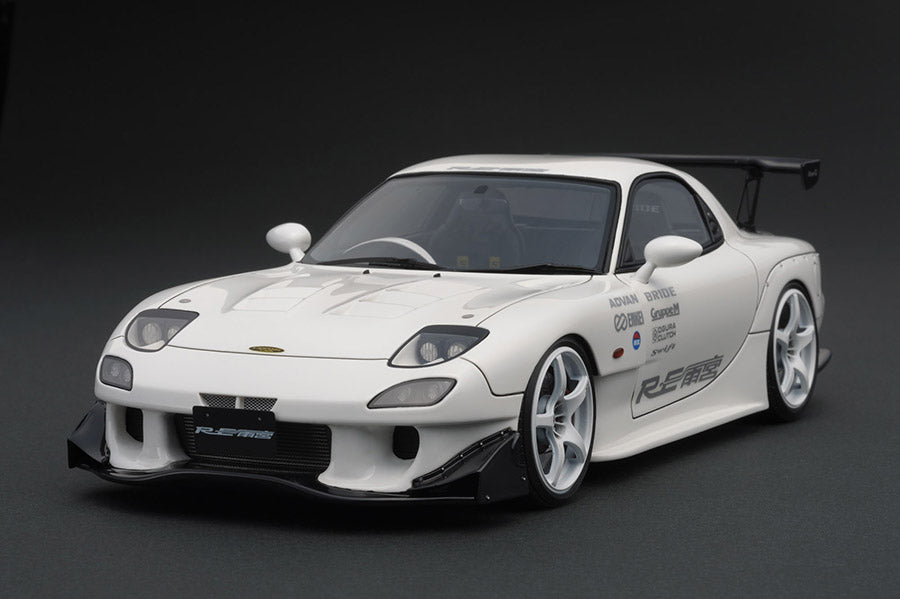 Ignition Model 1/18 Mazda RX-7 (FD3S) RE Amemiya White IG1043