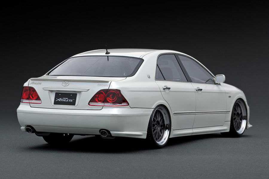 Ignition Model 1/18 Toyota Crown (GRS180) 3.5 Athlete Pearl White Resin Model IG1492