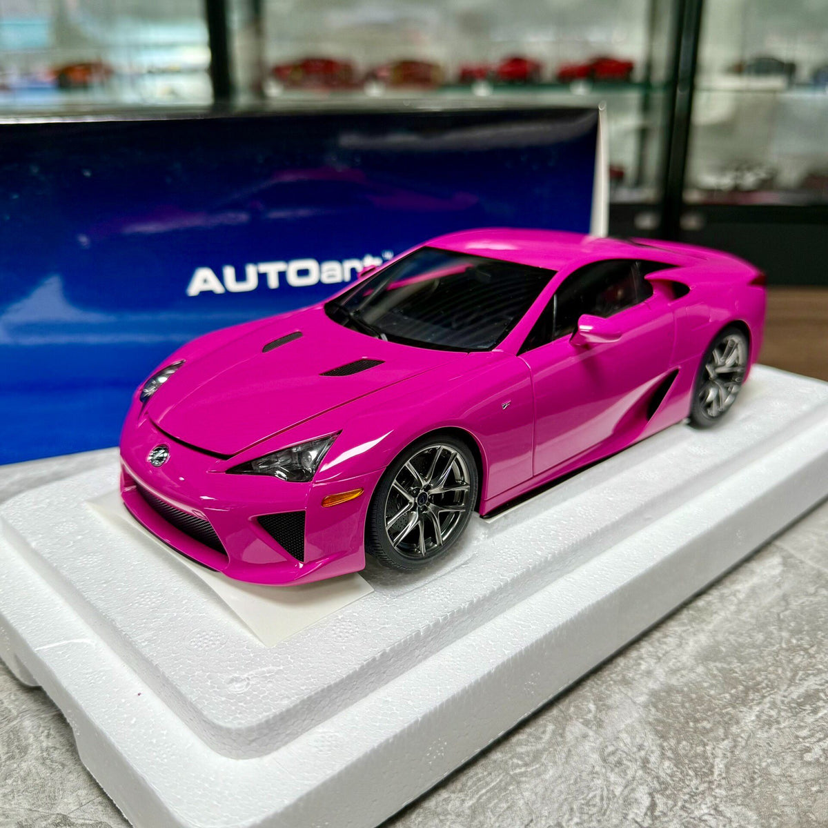 AUTOart AA 1 18 LEXUS L LFA 1:18 - immagine 1