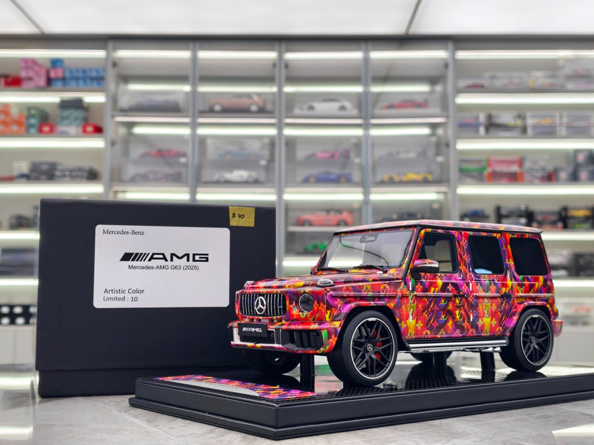 Scale Model DINOMODEL Mercedes-Benz G63 LV DML 001B 1:18 - immagine 1