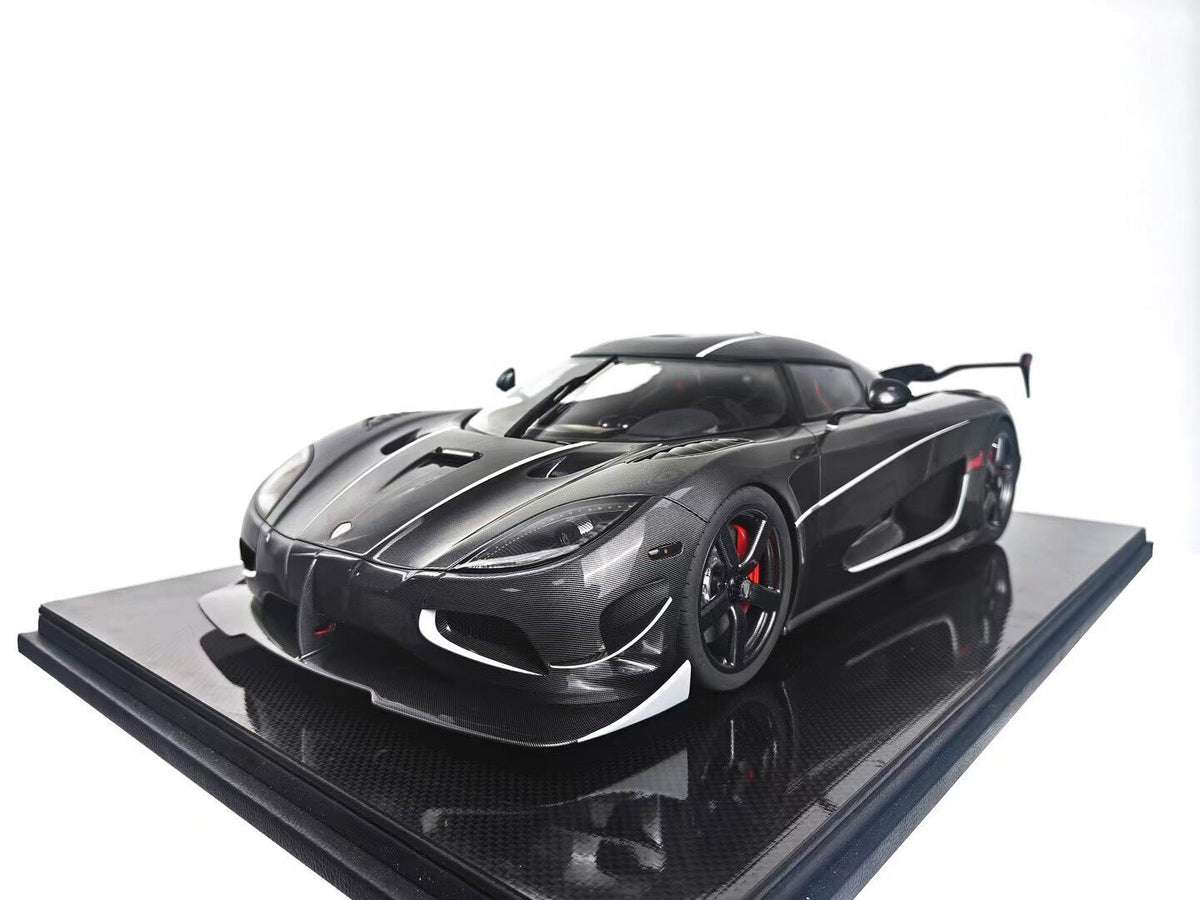 FRONTIART Koenigsegg Agera RS Draken 1:8 - immagine 1