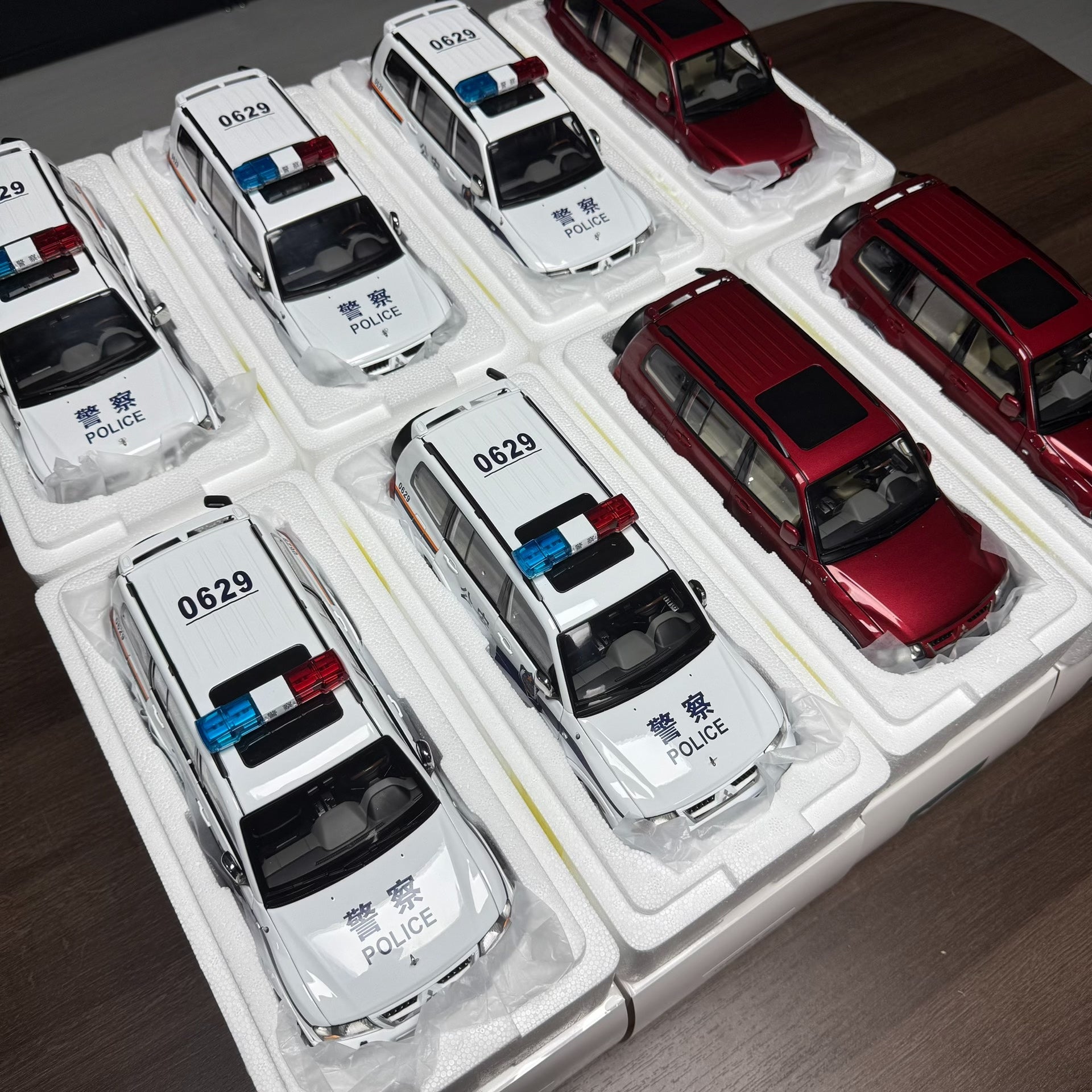 YC Model Mitsubishi V73 1:18 Alloy Model image 1