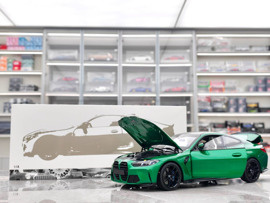 MINICHAMPS BMW M4 DiecastModel 1:18 Green - immagine 1