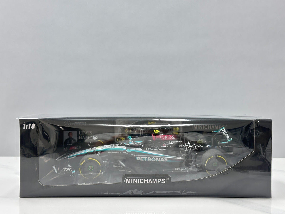 MINICHAMPS Mercedes-Benz AMG PETRONA PETRONAS FORMULA ONE F1 W15 1:18 - immagine 1