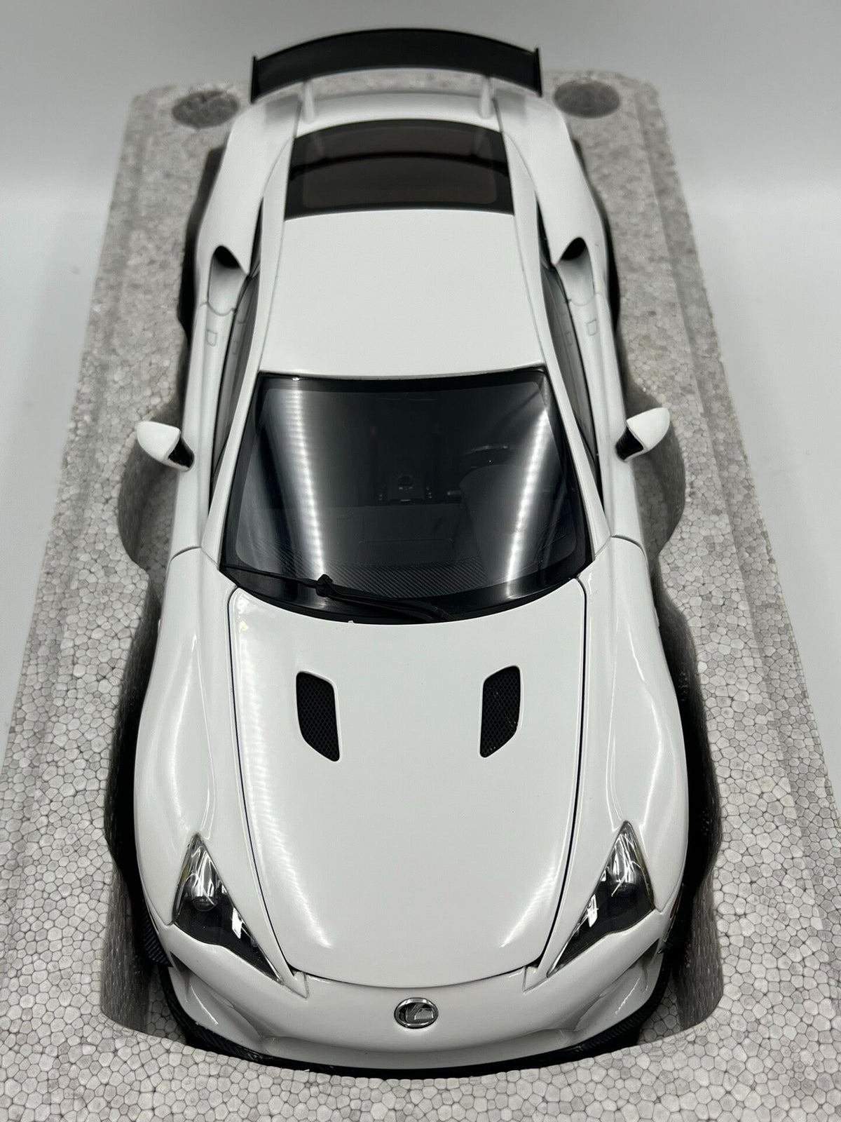 AUTOart Lexus LFA LF 1:18 - immagine 1