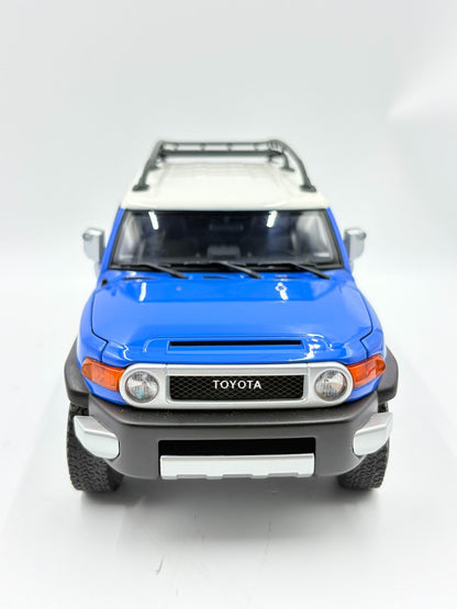 AUTOart ToyotaFJ CRUISER 1 18DiecastModel Blue - immagine 1