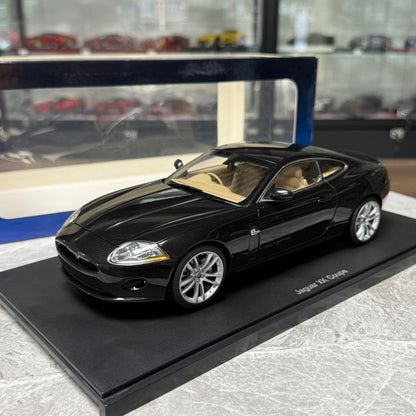 AUTOart Jaguar XK Coupe 1:18 Alloy Model image 1