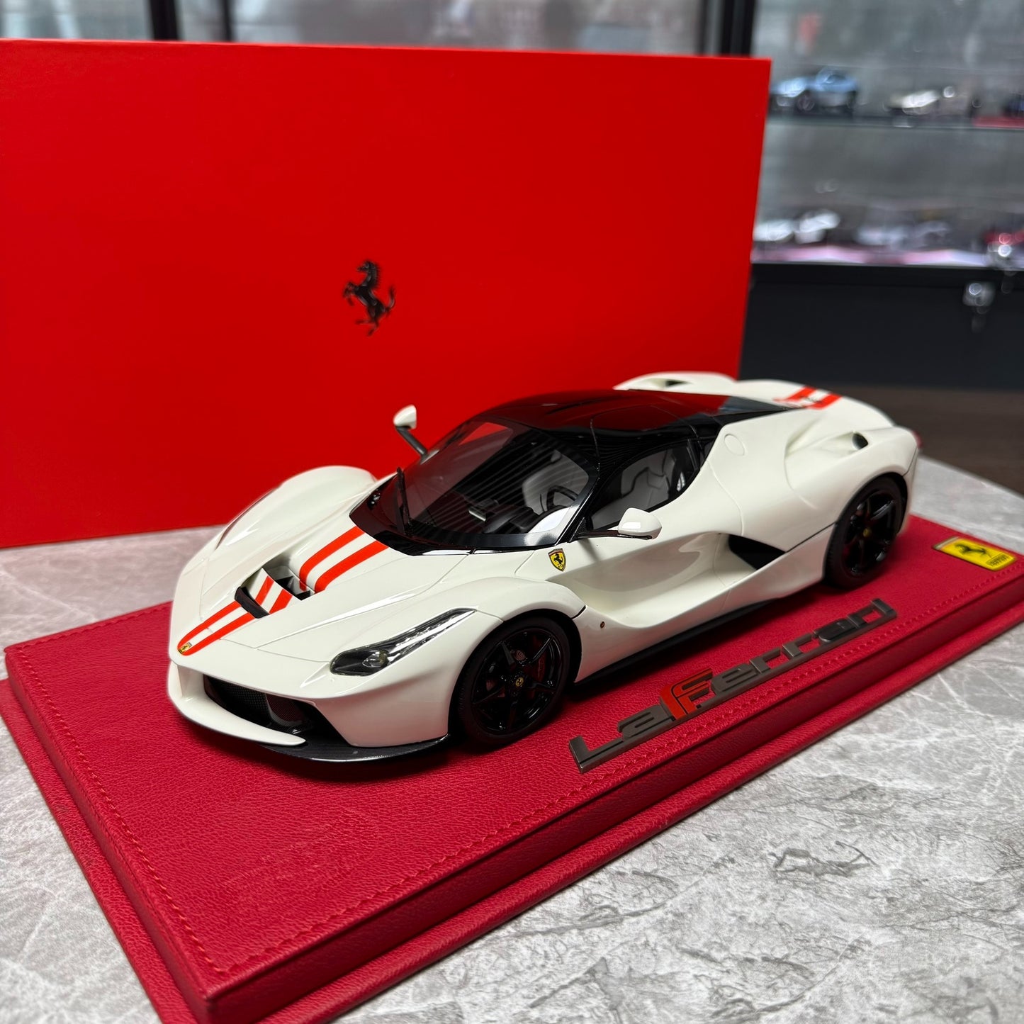 BBR Ferrari LaFerrari 1:18 Resin Model image 1