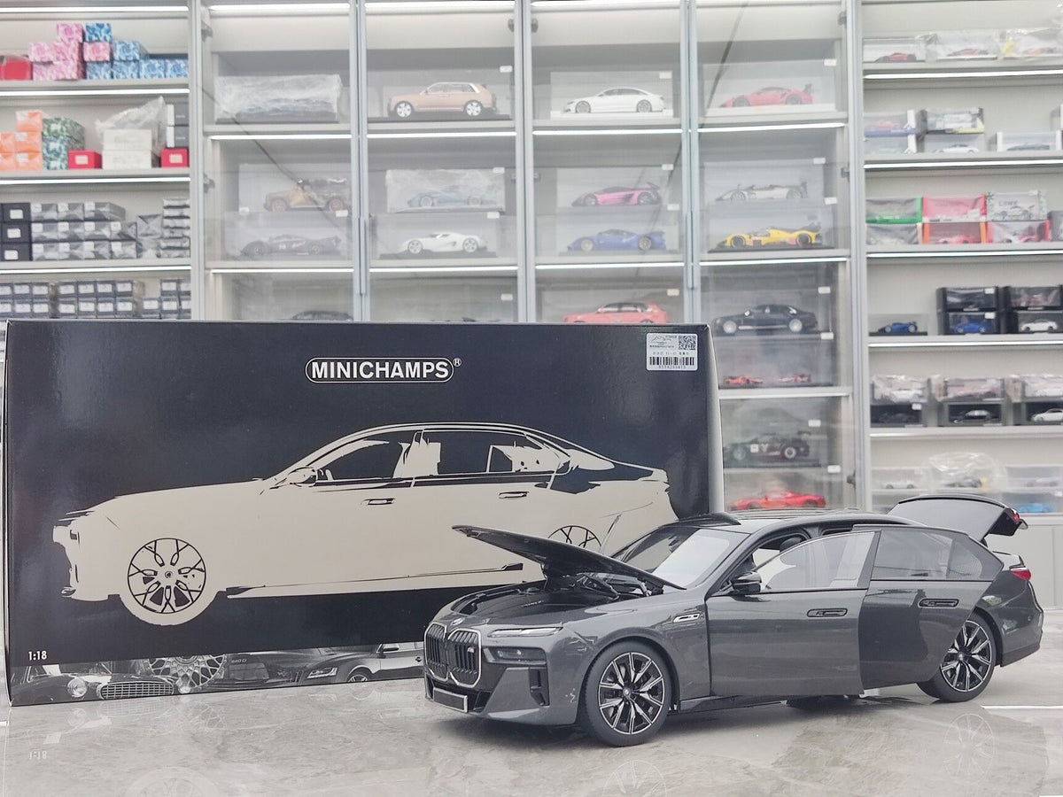 MINICHAMPS BMW I7 M70 G70 110023700 1:18 - immagine 1